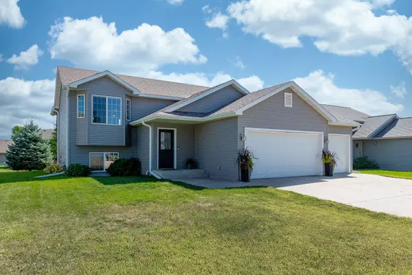 109 Pinehurst Drive, Mankato, MN 56001