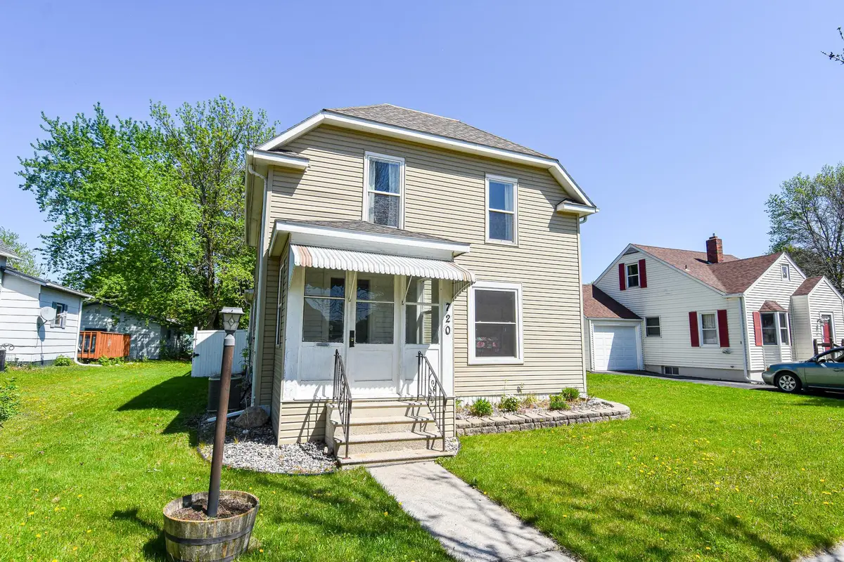 720 Arnold Avenue N, Thief River Falls, MN 56701 - #1