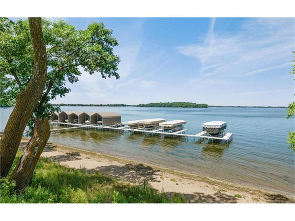 816 Beach Road, Waconia, MN 55387