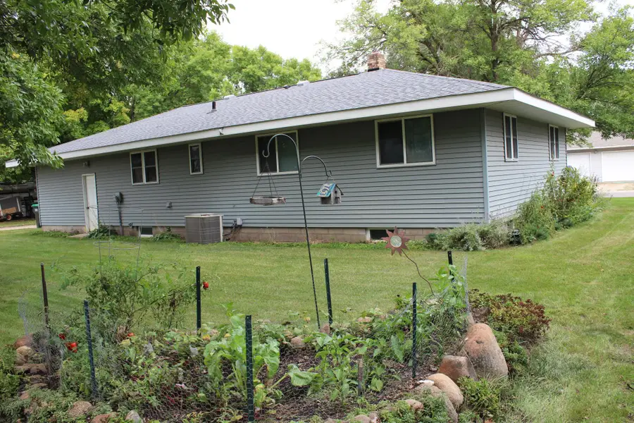 215 1st Avenue Se, Melrose, MN 56352 - #3