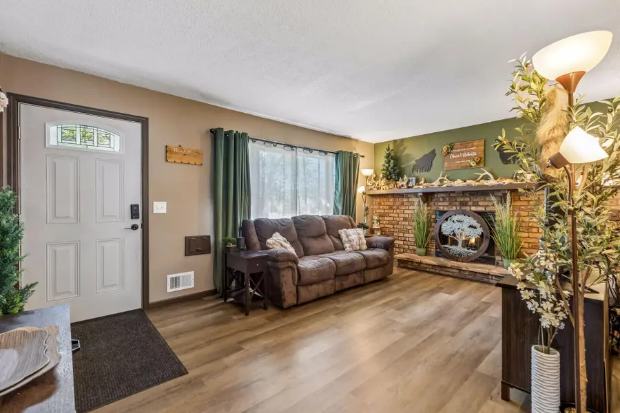 101 49th Avenue Ne, Fridley, MN 55421 - #3