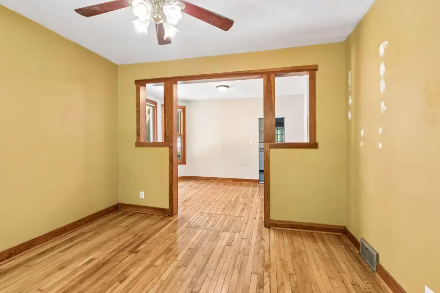 524 Harrison Avenue, Saint Paul, MN 55102 - #2