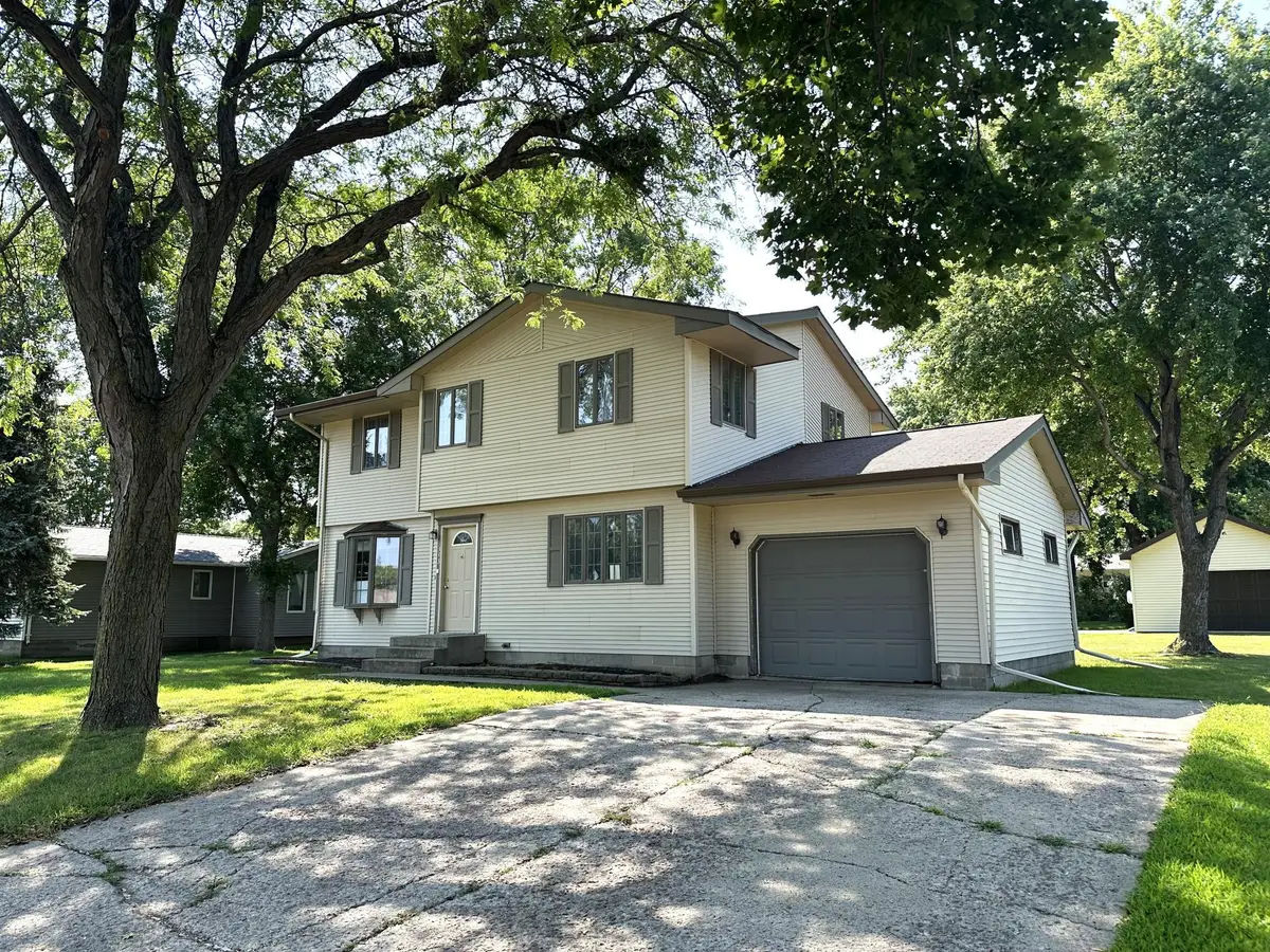 1333 Walnut Street, Dawson, MN 56232 - #1