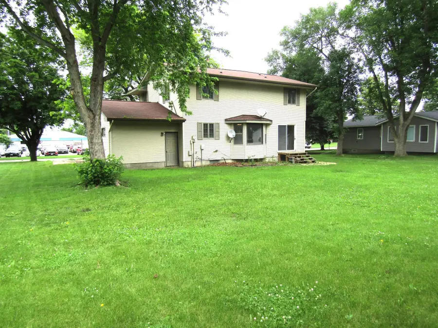 1333 Walnut Street, Dawson, MN 56232 - #2