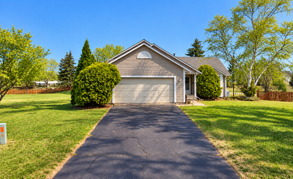 3935 Zircon Lane N, Plymouth, MN 55446