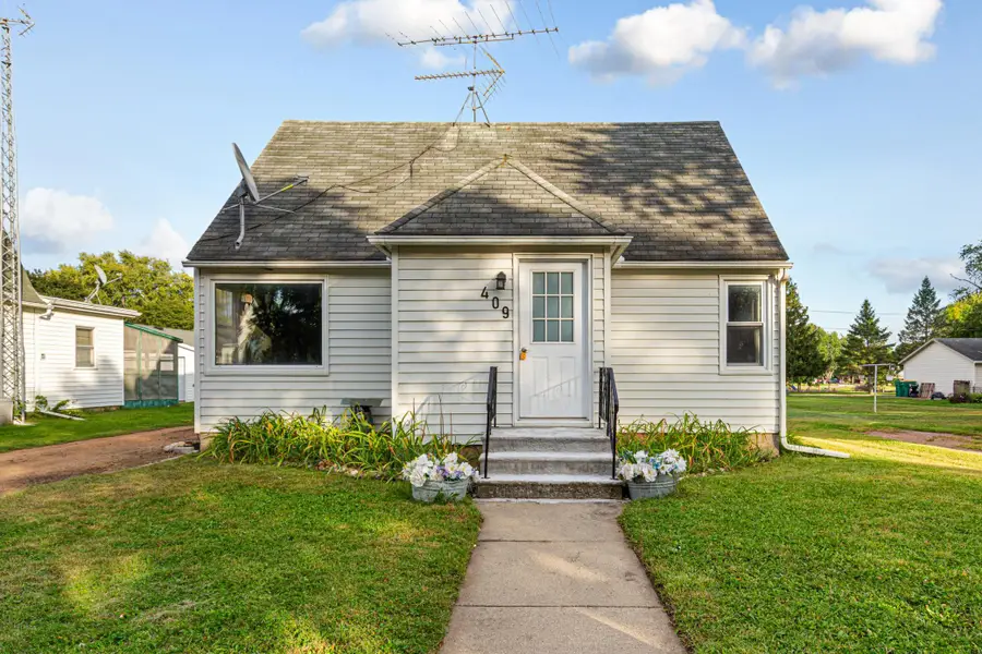 409 S 5th Street, Le Sueur, MN 56058 - #2