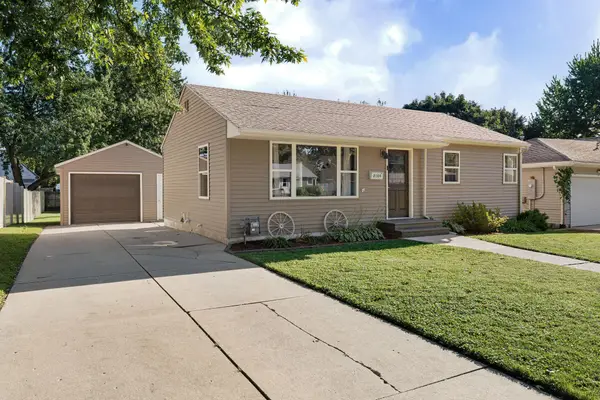 2104 1st Avenue Ne, Austin, MN 55912
