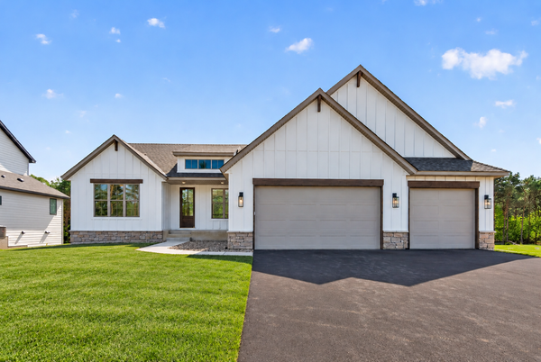 822 155th Lane Nw, Andover, MN 55304