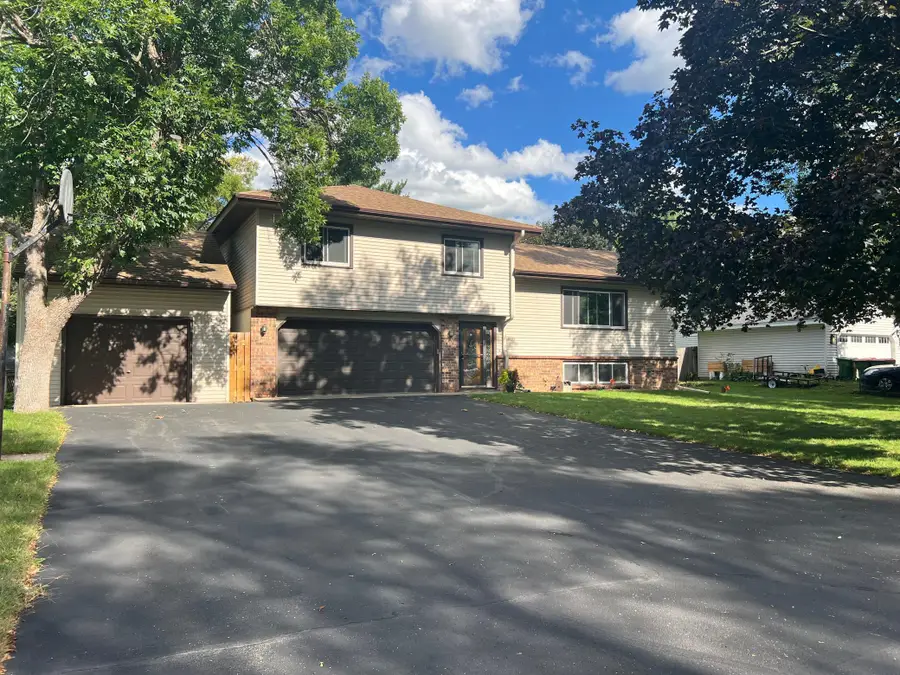 8653 Brant Street Ne, Circle Pines, MN 55014 - #2