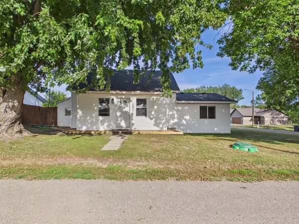 201 Nelson Street S, Cyrus, MN 56323