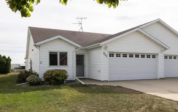 807 Morningside Drive, Casselton, ND 58012