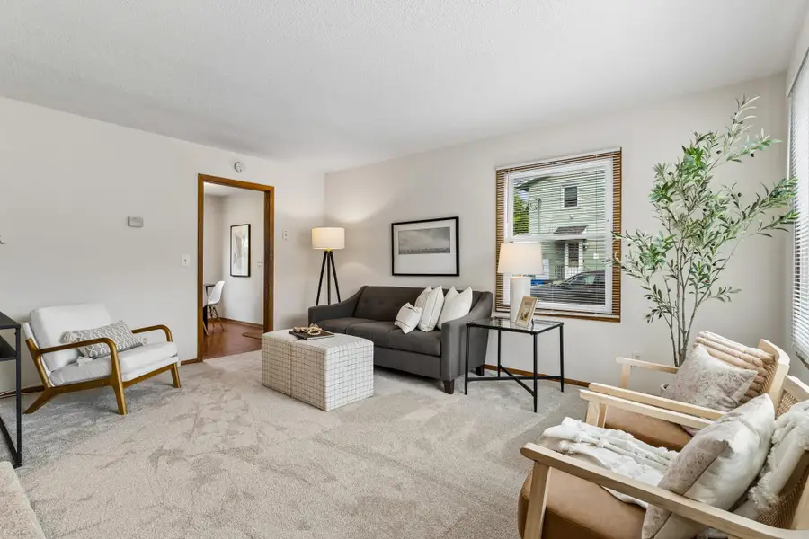 421/423 Nevada Avenue E, Saint Paul, MN 55101 - #2