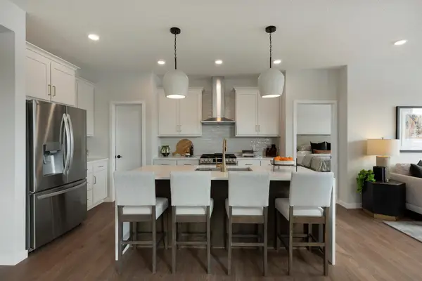 3476 Knightsbridge Trail N, Lake Elmo, MN 55042