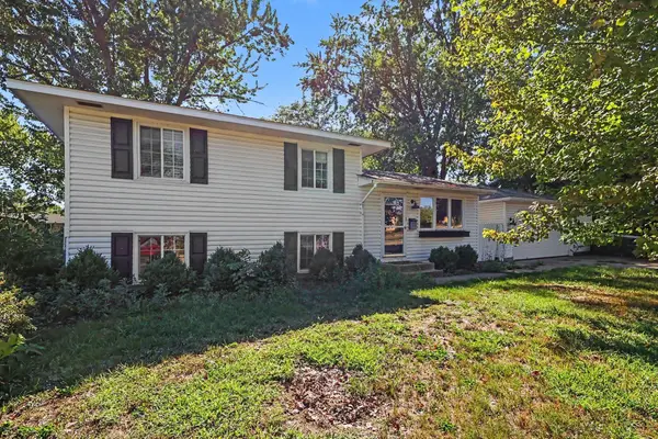 3296 70th Street E, Inver Grove Heights, MN 55076