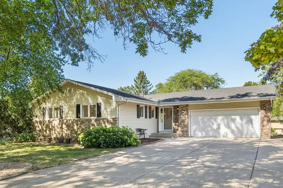 9920 36th Place N, Plymouth, MN 55441 - #3