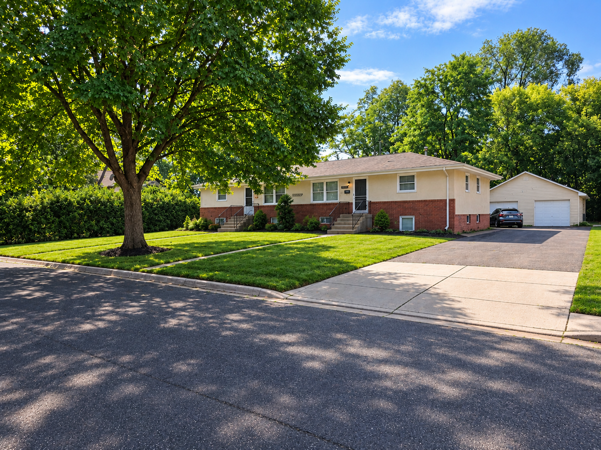 4135 W 124th Street, Savage, MN 55378 - #1