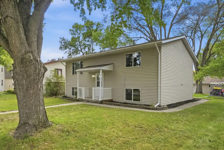 1013 13th Avenue Se, Saint Cloud, MN 56304 - #2