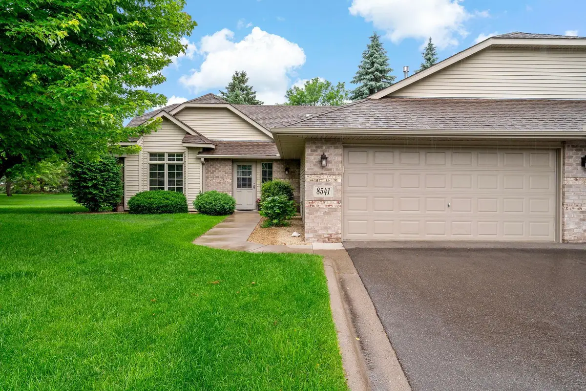 8541 Inverness Lane N, Brooklyn Park, MN 55443 - #1