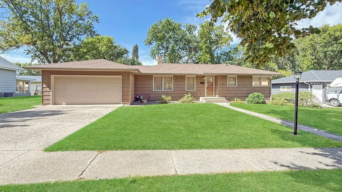 415 S 11th Street, Montevideo, MN 56265 - #1
