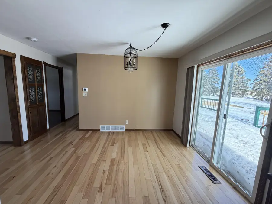 504 E Franklin Avenue, Kennedy, MN 56733 - #2