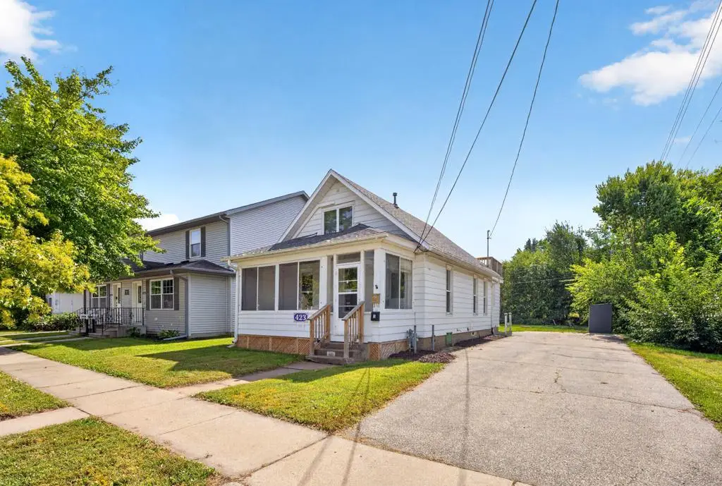 423 W Mark Street, Winona, MN 55987 - #1