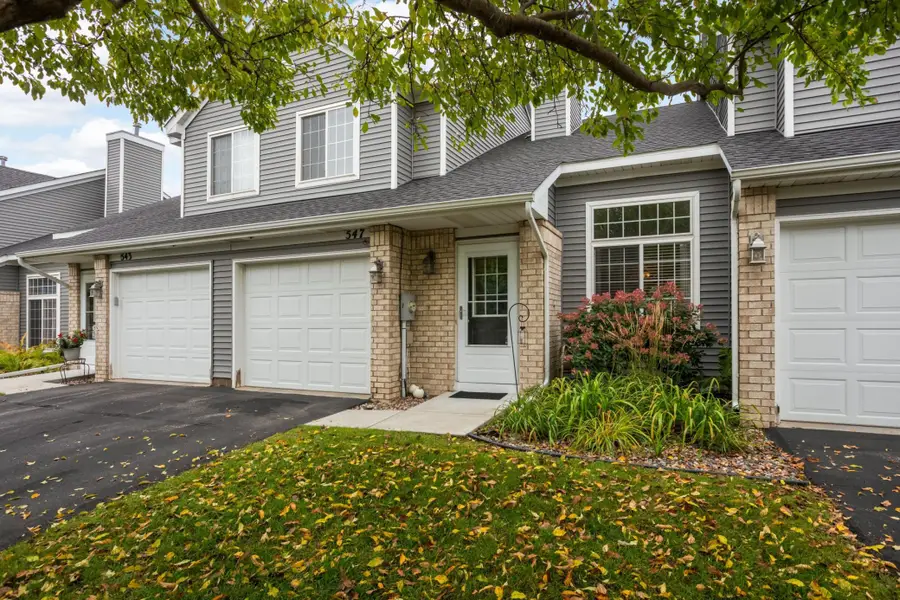 547 Mission Hills Way W, Chanhassen, MN 55317 - #2