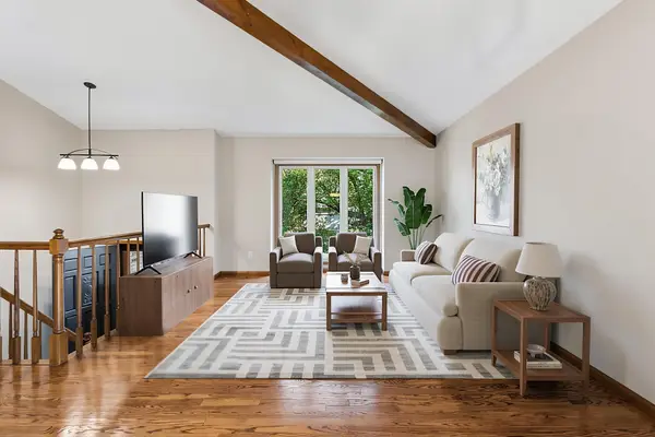 7890 Upper 139th Court, Apple Valley, MN 55124