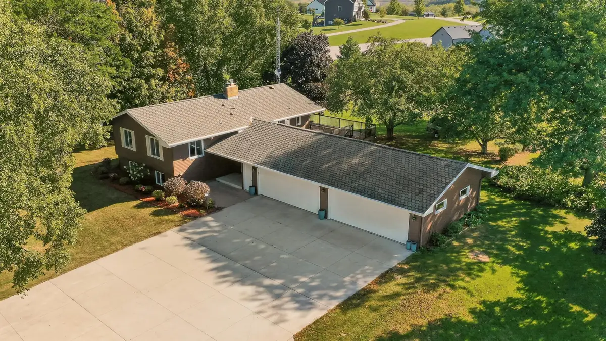 297 Majestic Road Nw, Rochester, MN 55901 - #1