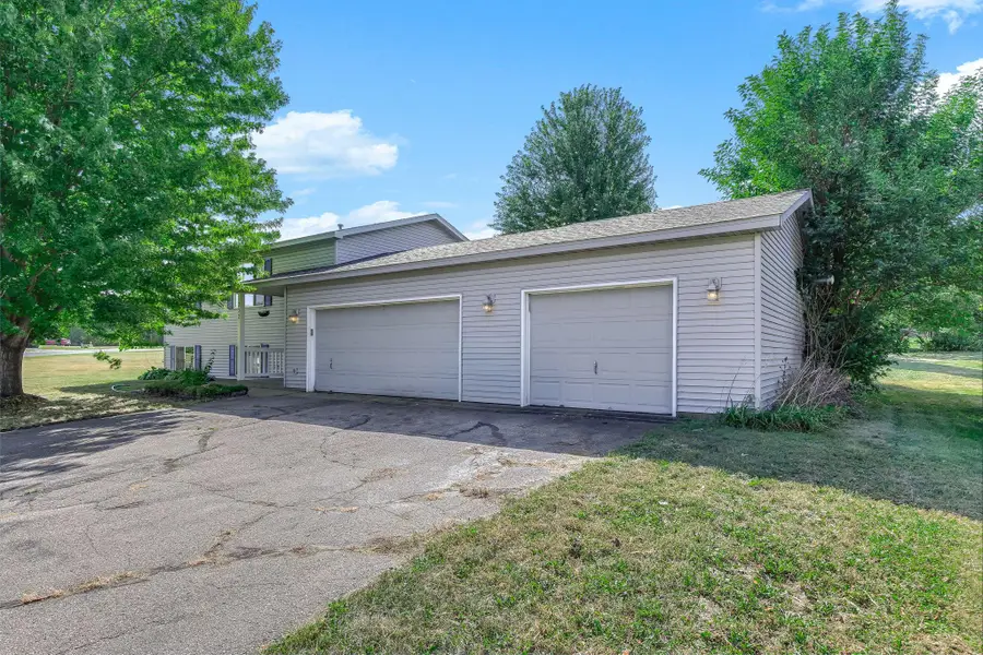 332 Orchard Parkway W, Shakopee, MN 55379 - #2