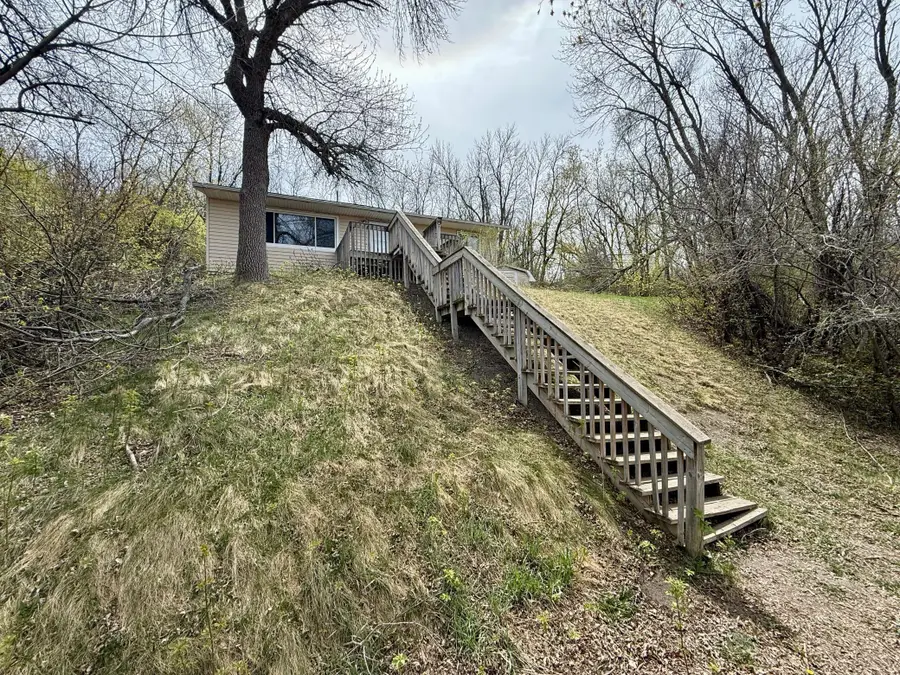 622 Valley Avenue Se, Valley City, ND 58072 - #2