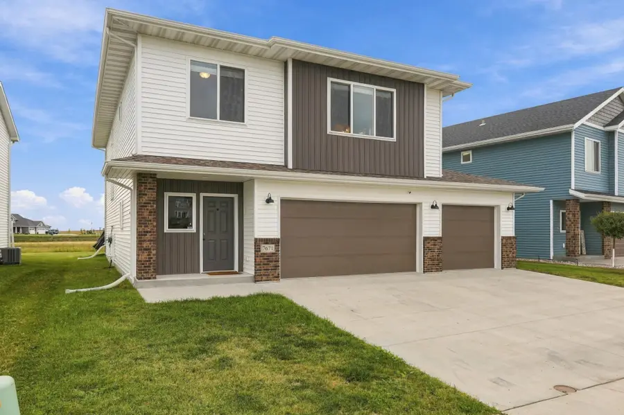 7671 Cub Creek Way, Horace, ND 58047 - #2