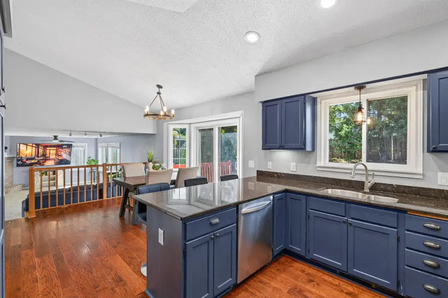 16025 Grove Trail, Lakeville, MN 55044 - #3
