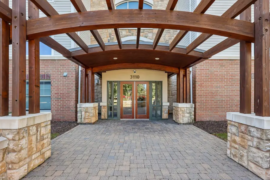 3110 N Chestnut Street #308, Chaska, MN 55318 - #2