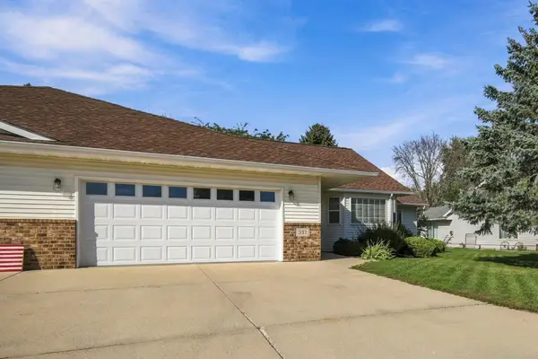332 4th Street Sw, Blooming Prairie, MN 55917