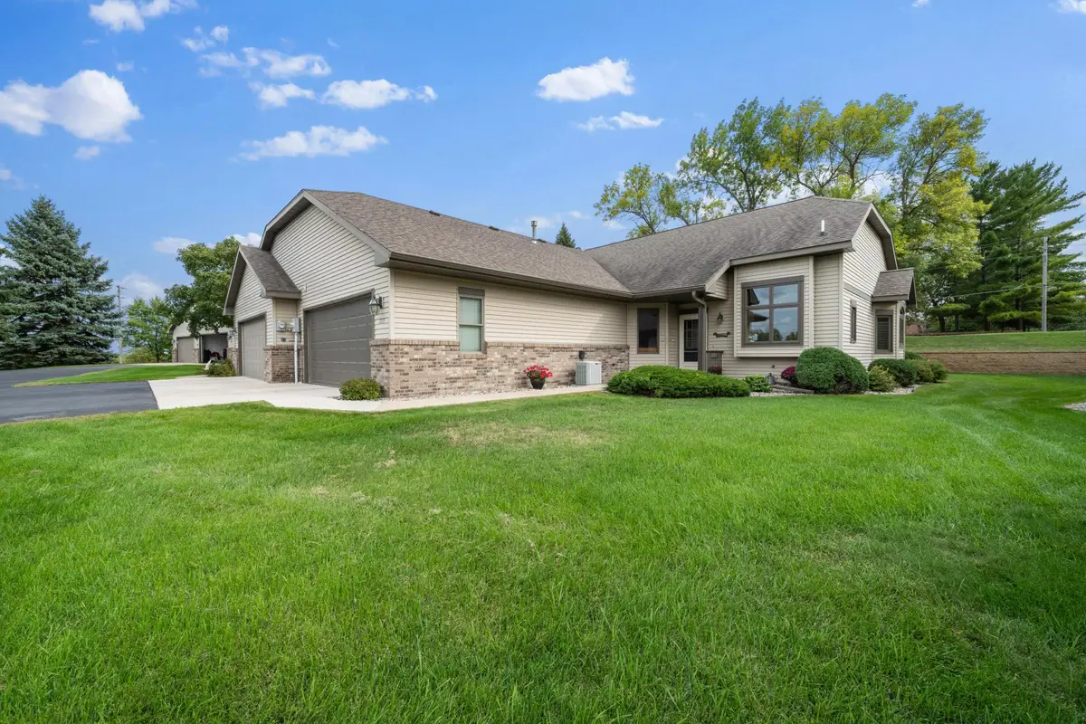 2115 6th Avenue E, Alexandria, MN 56308 - #1