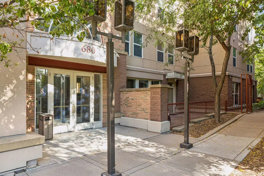 680 N 2nd Street #401, Minneapolis, MN 55401 - #2
