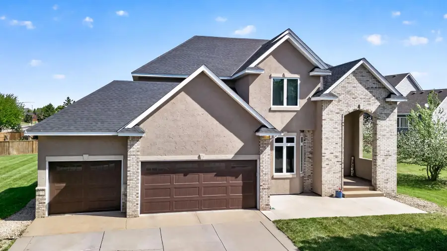 6206 106th Avenue N, Brooklyn Park, MN 55443 - #2