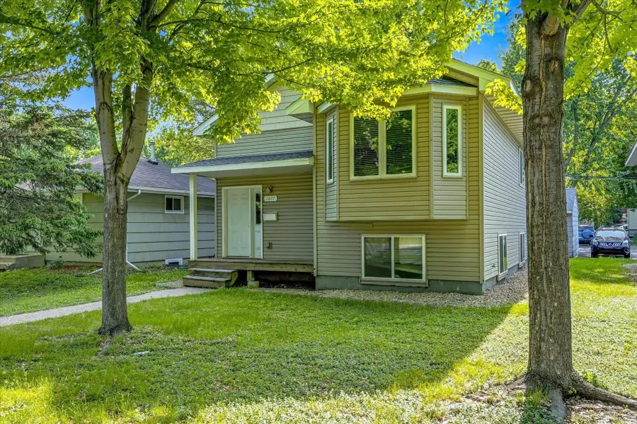 1077 26th Avenue Se, Minneapolis, MN 55414 - #2