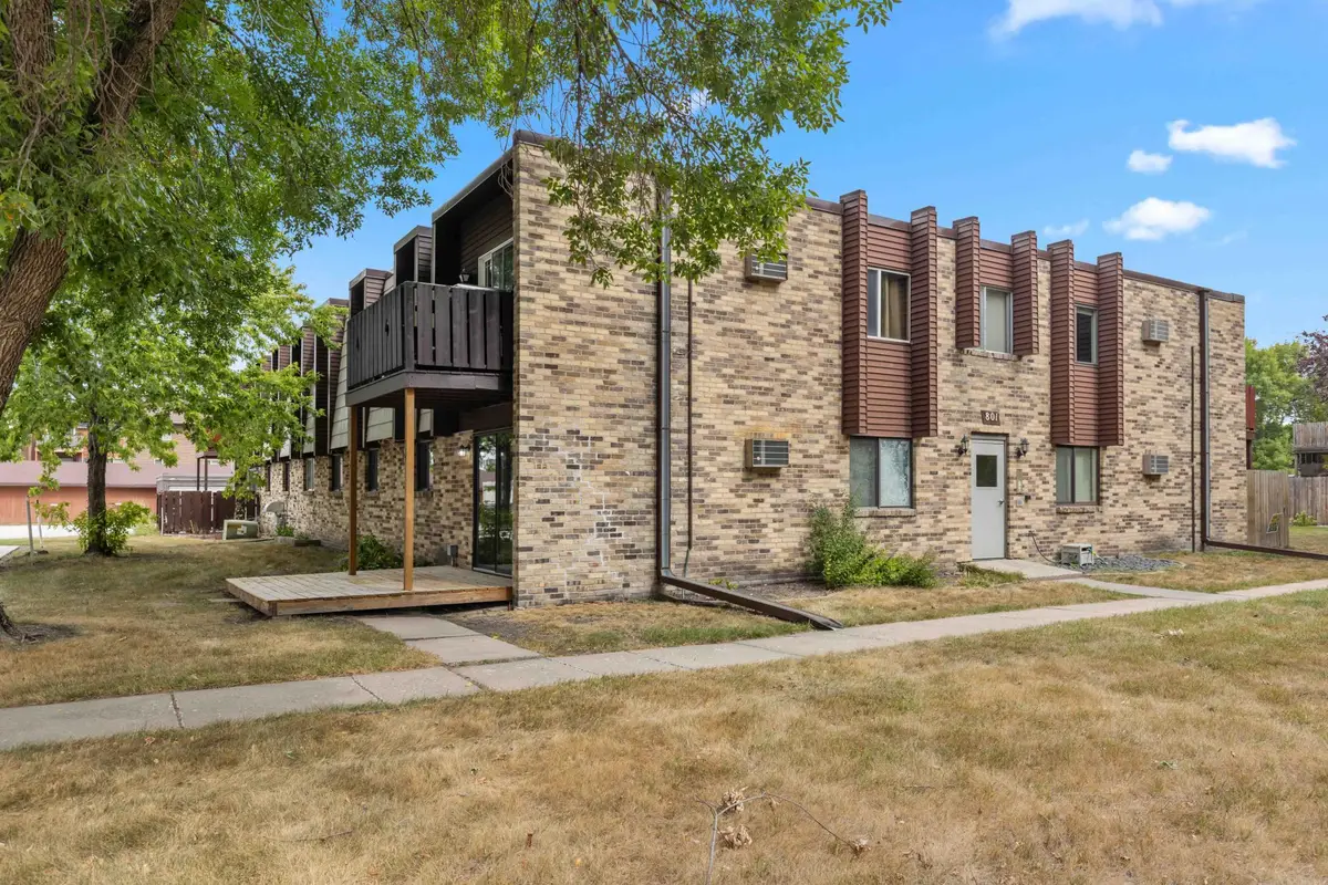 801 32 Avenue N #Unit A-101, Fargo, ND 58102 - #1