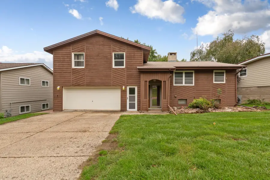 610 West Street, Jackson, MN 56143 - #3