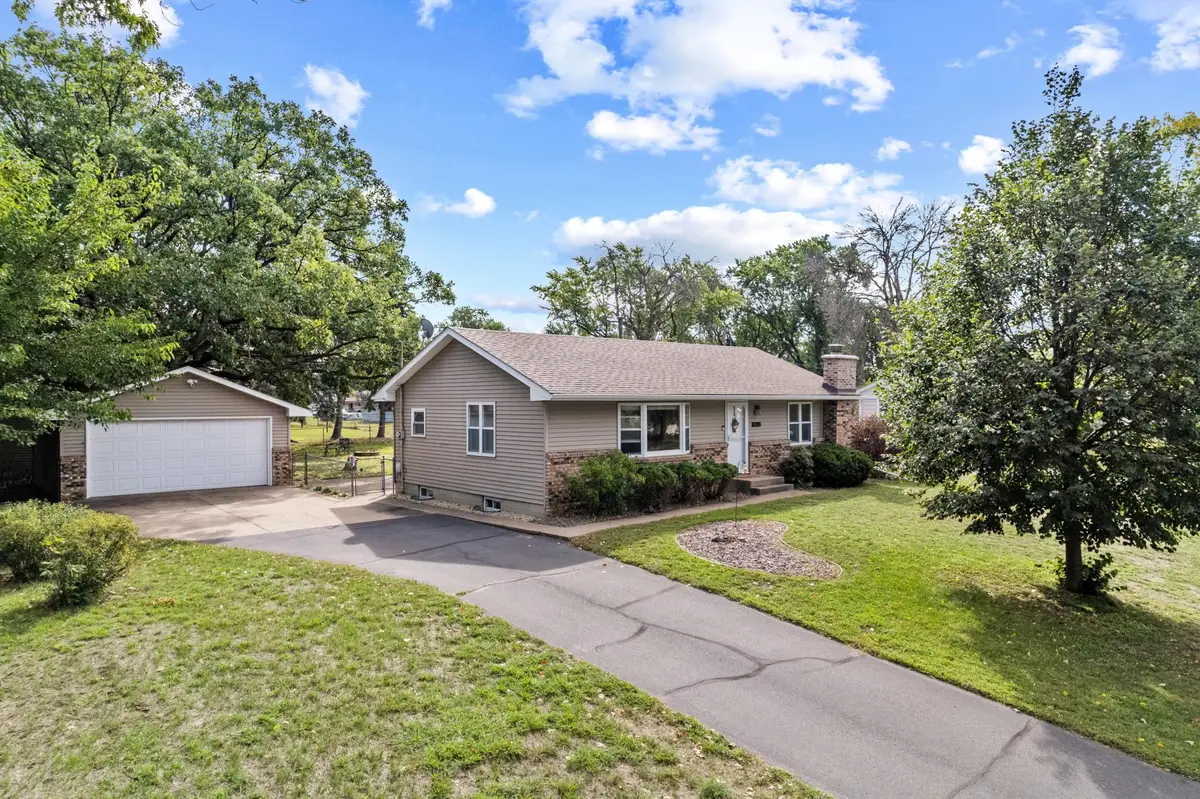 10143 Cottonwood Street Nw, Coon Rapids, MN 55448 - #1