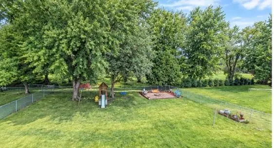 615 7th Avenue Ne, Stewartville, MN 55976 - #2