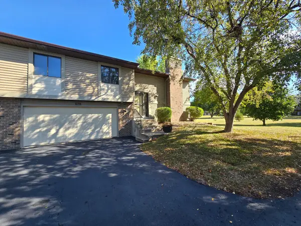 9462 Kingsview Lane N, Maple Grove, MN 55369