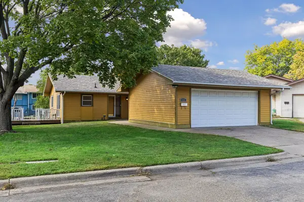 521 Central Avenue W, Saint Paul, MN 55103