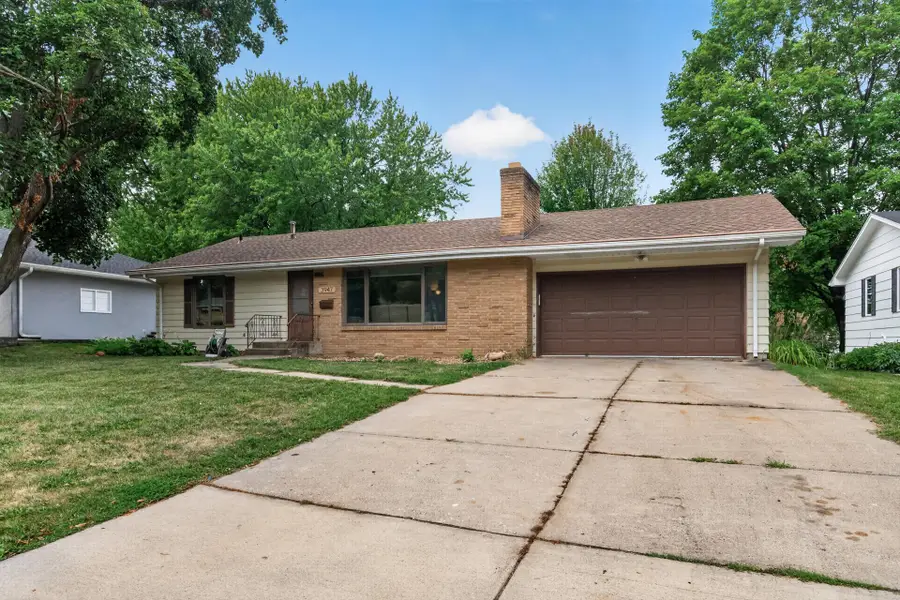 3947 Jersey Avenue N, Crystal, MN 55427 - #2