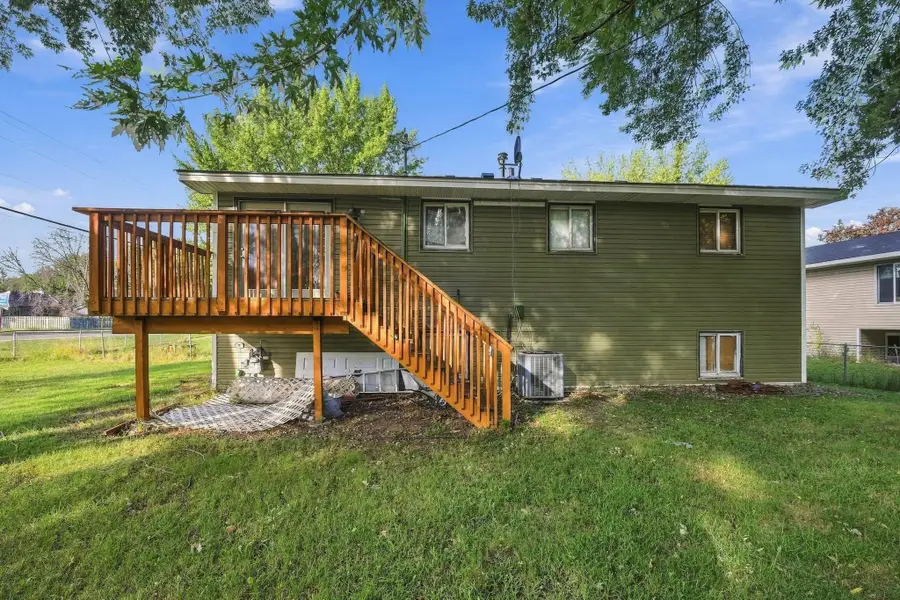 6900 Brunswick Avenue N, Brooklyn Park, MN 55429 - #3
