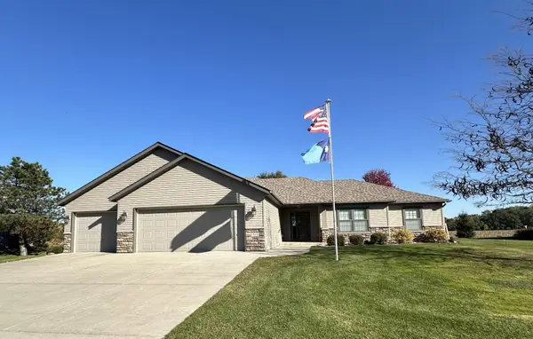 1522 Aspen Lane, Saint Cloud, MN 56303