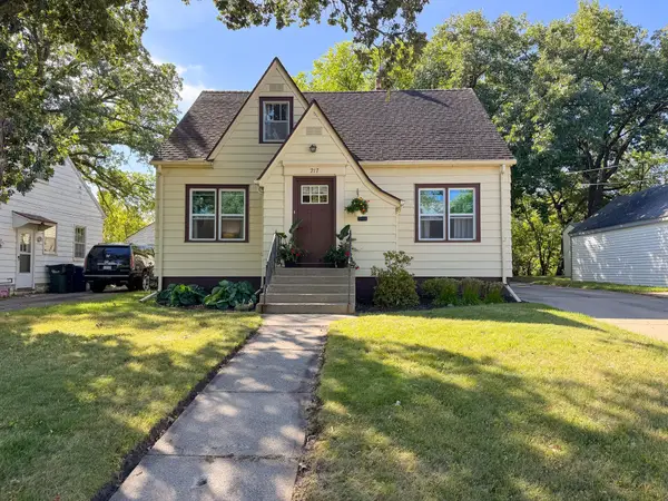 217 W Church Street, Fergus Falls, MN 56537