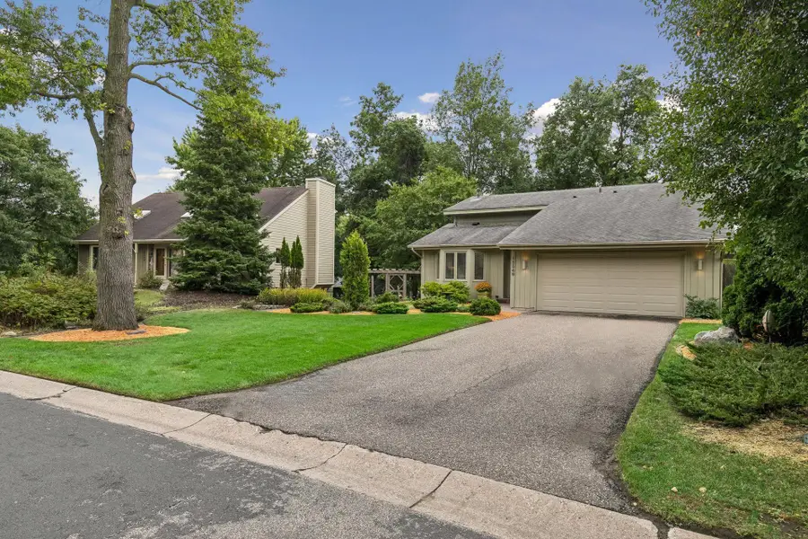 15549 Michele Lane, Eden Prairie, MN 55346 - #2