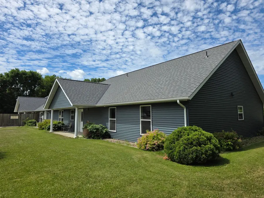 1806 E Lincoln Avenue, Montevideo, MN 56265 - #3